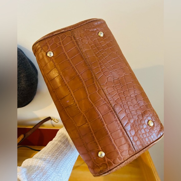 Michael Kors Brown Satchel Croc UNIQUE - Picture 8 of 10